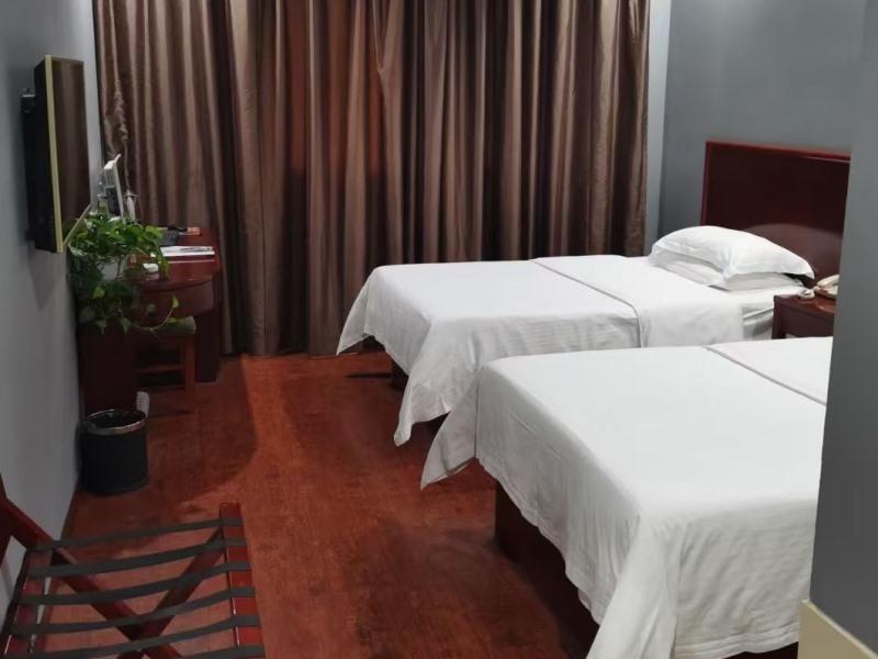 Greentree Inn Henan Hebi Hengshan Road Business Hotel Екстериор снимка