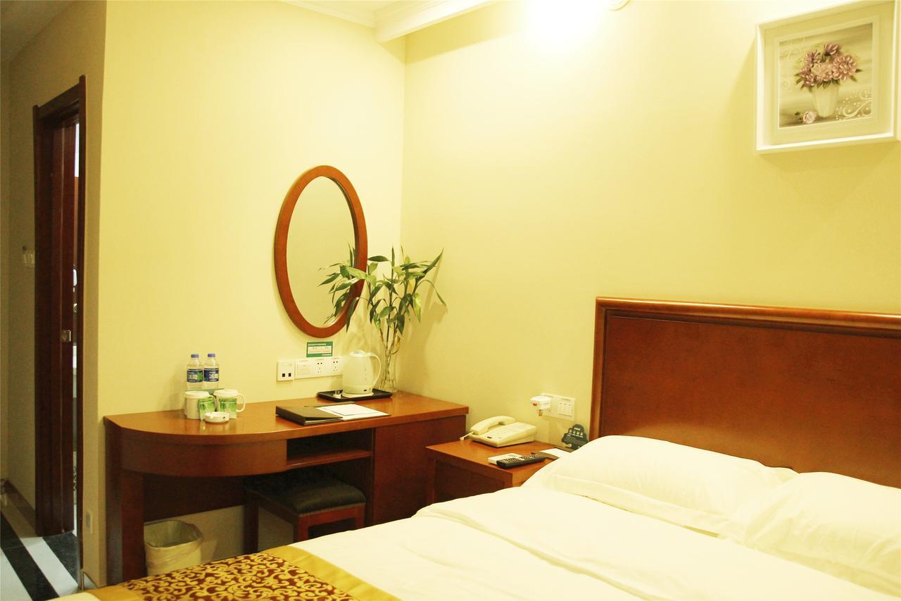 Greentree Inn Henan Hebi Hengshan Road Business Hotel Екстериор снимка