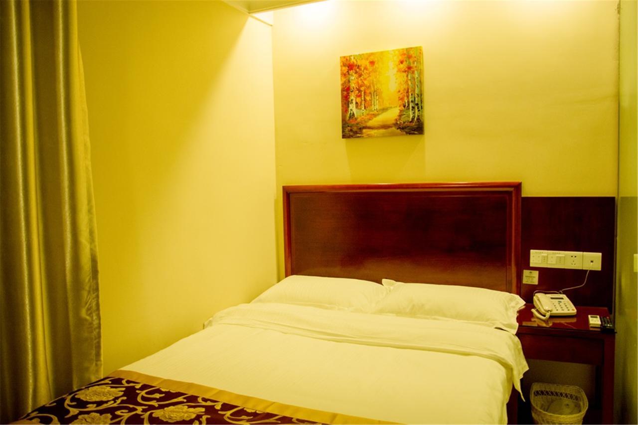 Greentree Inn Henan Hebi Hengshan Road Business Hotel Екстериор снимка