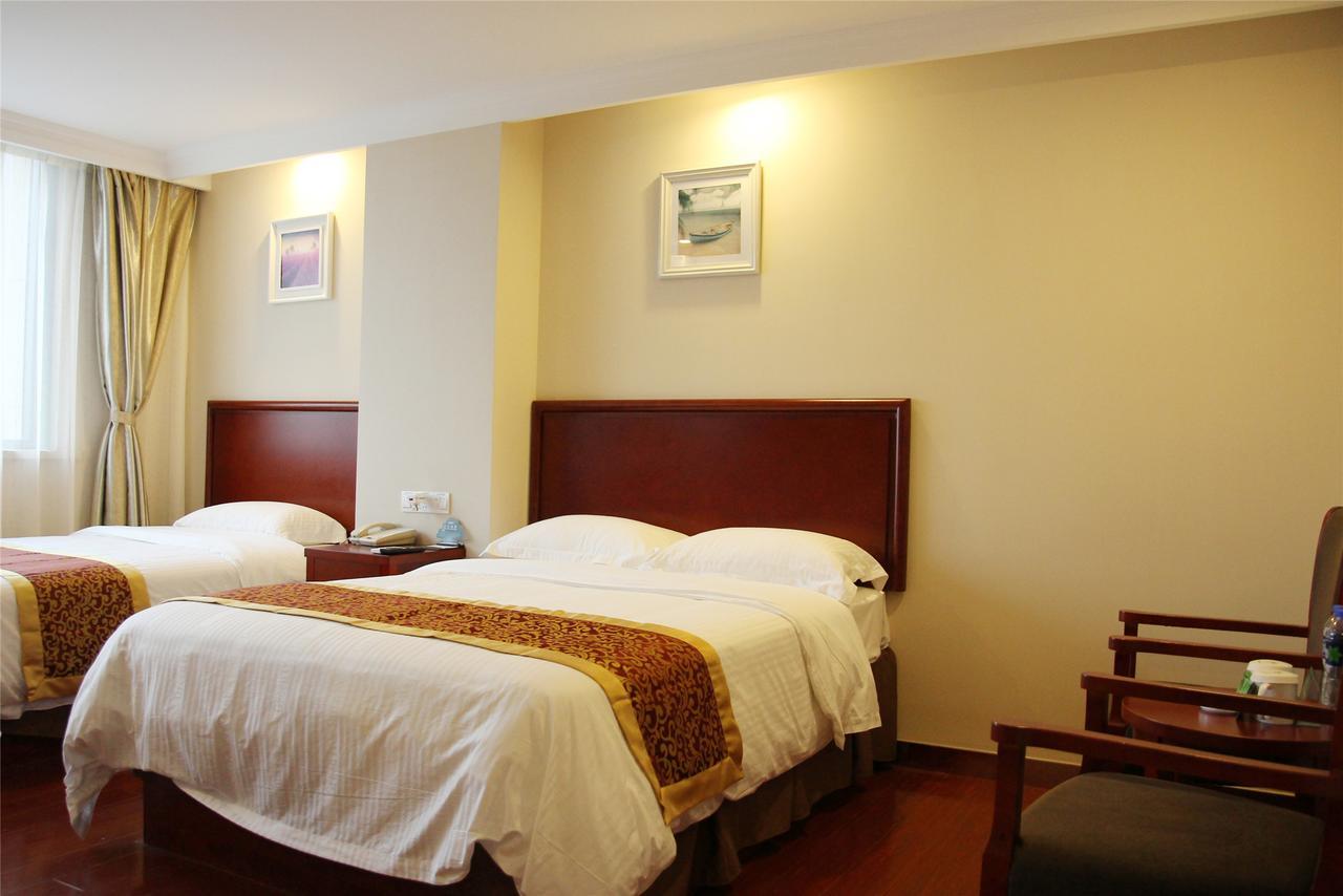 Greentree Inn Henan Hebi Hengshan Road Business Hotel Екстериор снимка