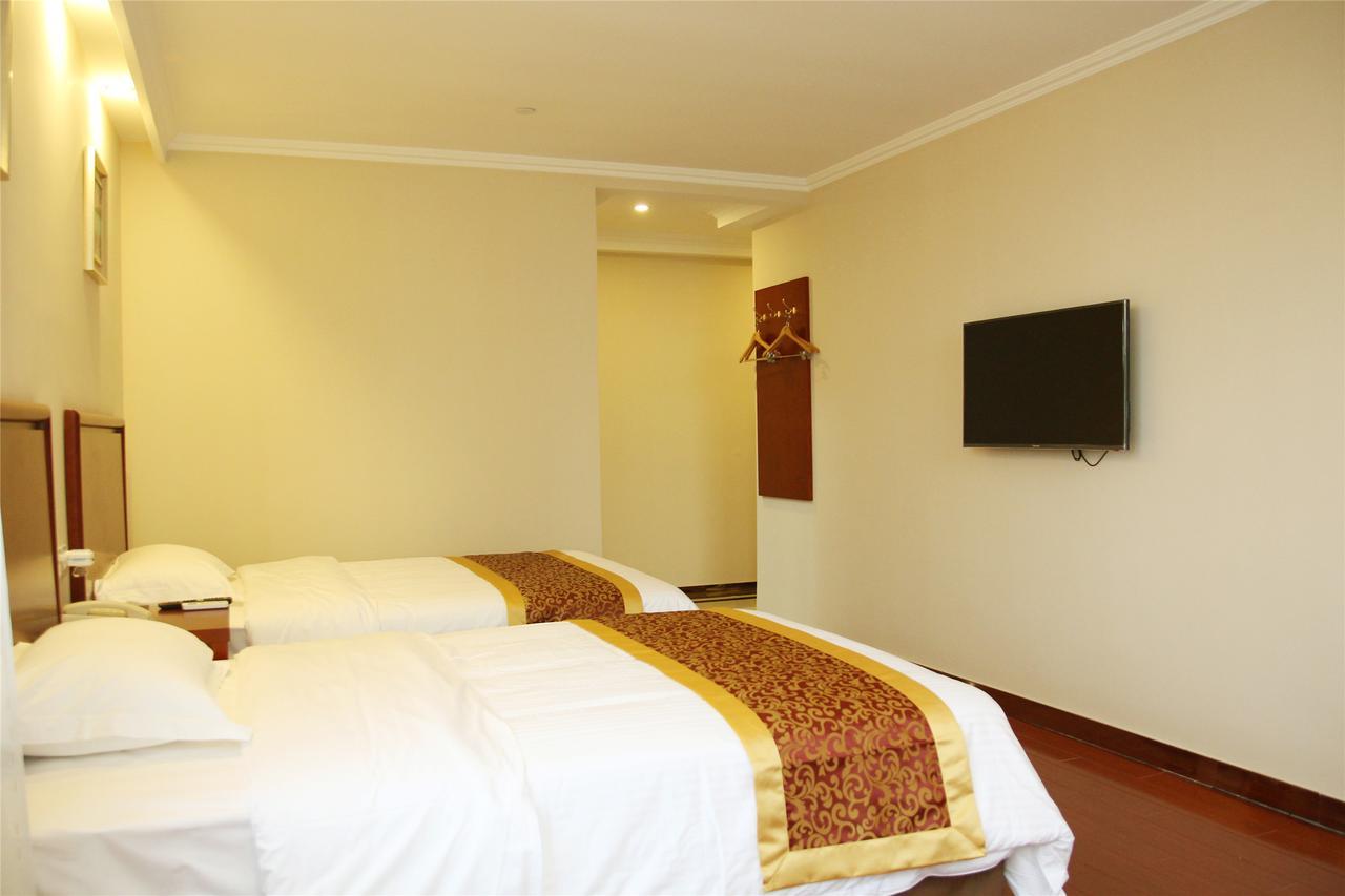 Greentree Inn Henan Hebi Hengshan Road Business Hotel Екстериор снимка