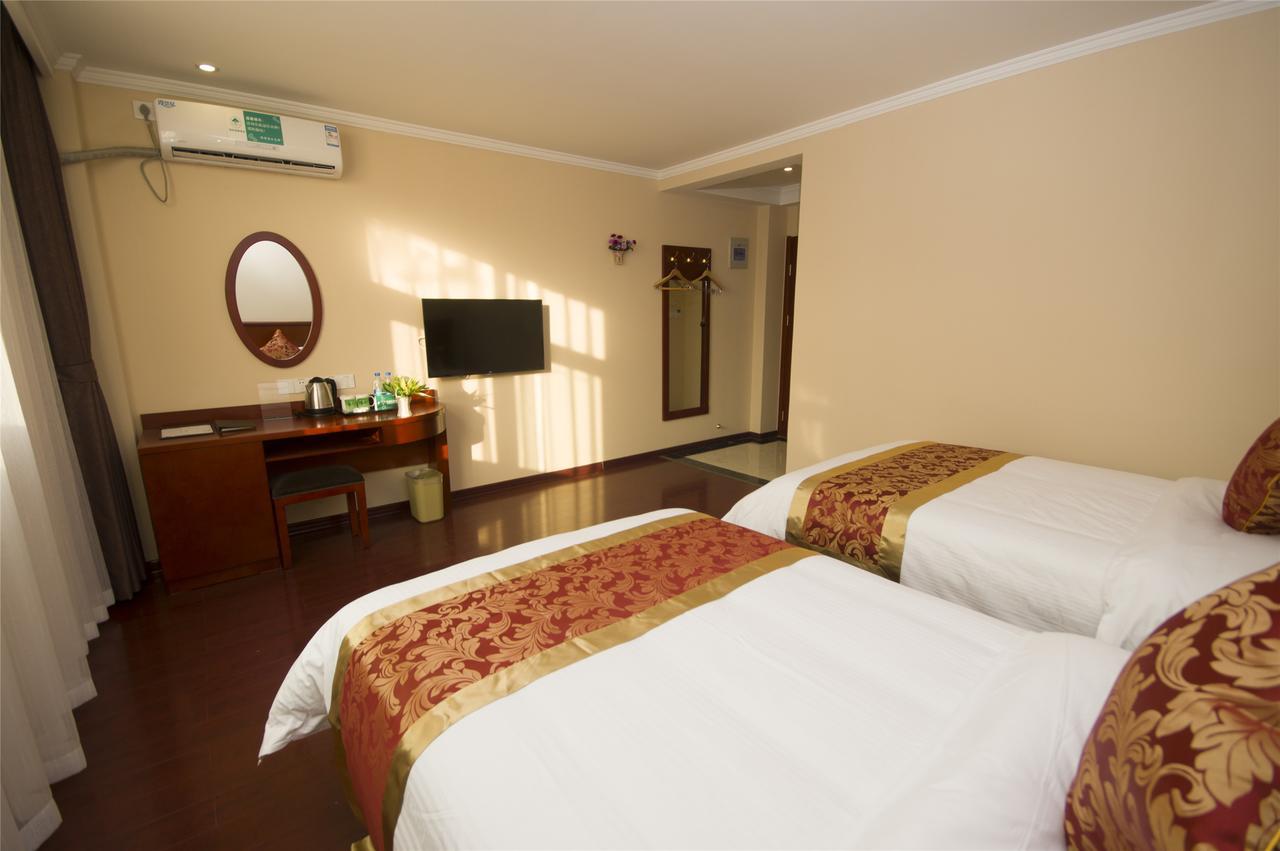Greentree Inn Henan Hebi Hengshan Road Business Hotel Екстериор снимка