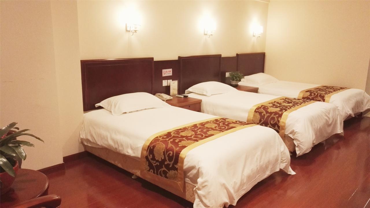 Greentree Inn Henan Hebi Hengshan Road Business Hotel Екстериор снимка