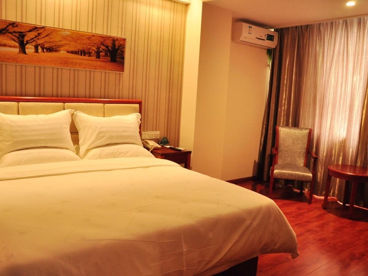 Greentree Inn Henan Hebi Hengshan Road Business Hotel Екстериор снимка