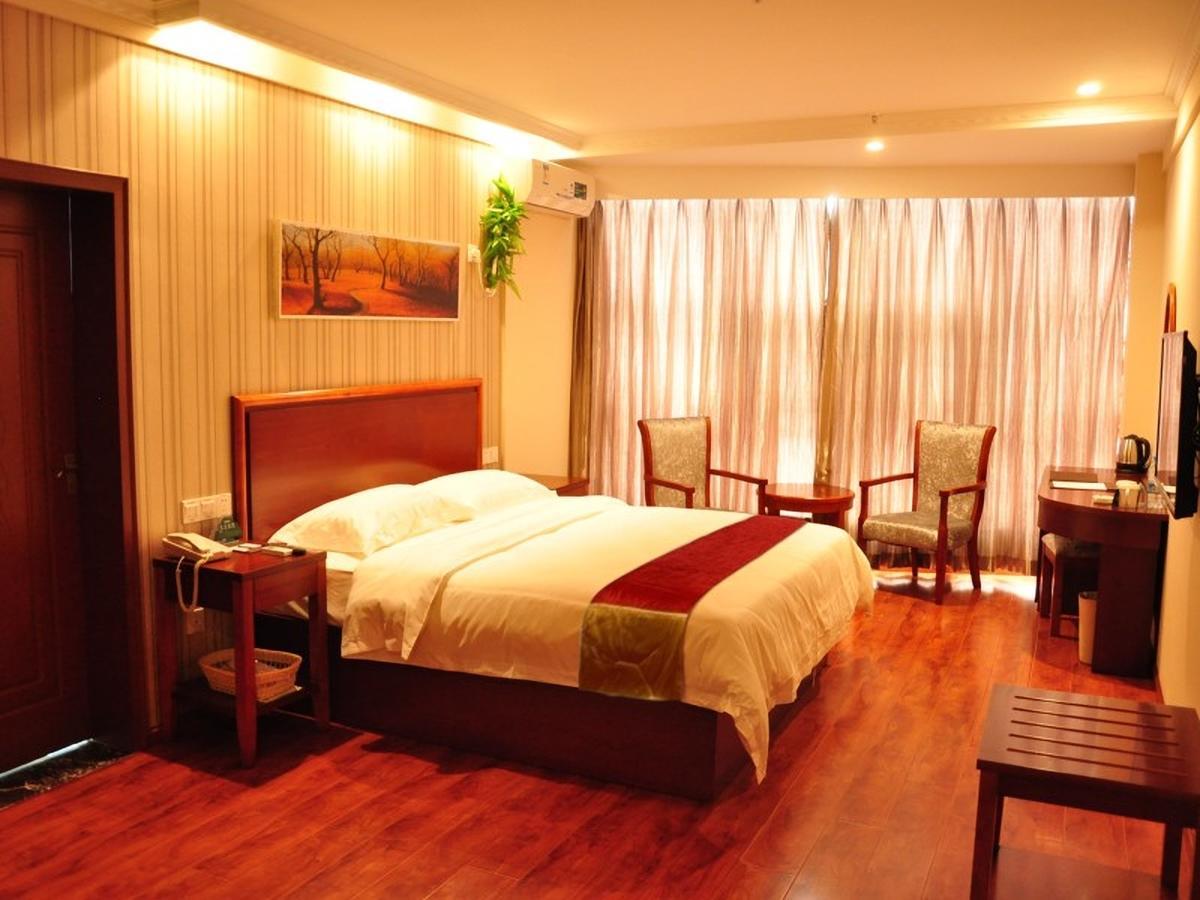 Greentree Inn Henan Hebi Hengshan Road Business Hotel Екстериор снимка
