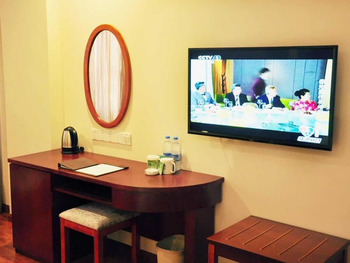 Greentree Inn Henan Hebi Hengshan Road Business Hotel Екстериор снимка